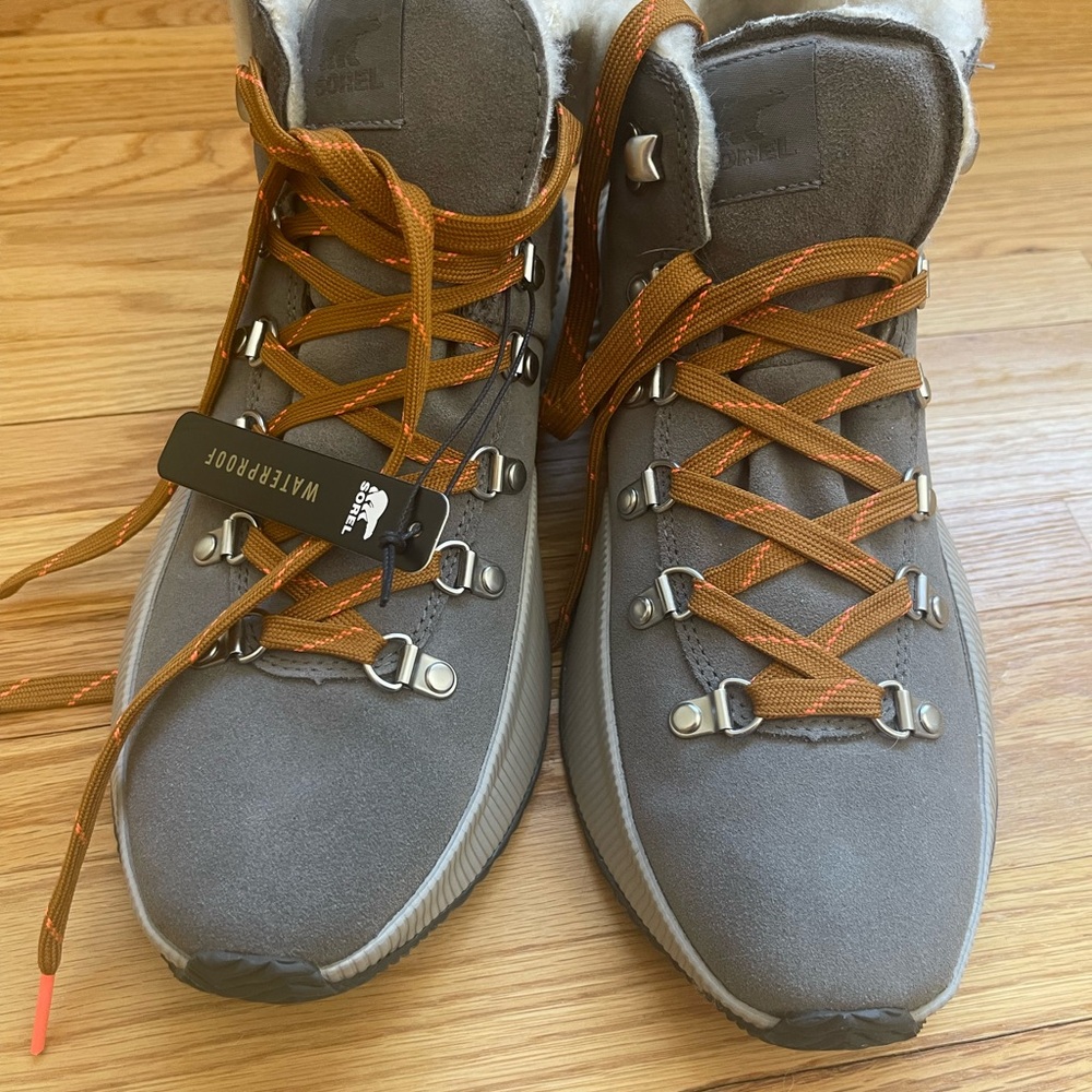 Sorel Waterproof boots Brand New with tags, no box Size 11